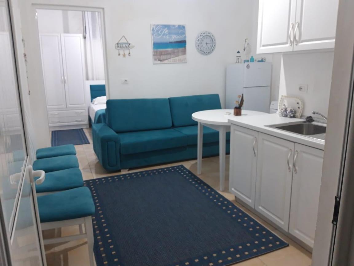 Blue Coral Apartament Velipoje Bagian luar foto